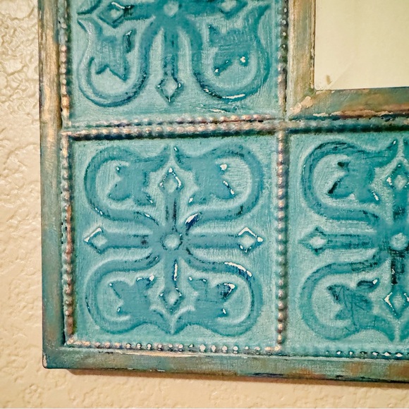 New Hand crafted vintage tin mirror - Picture 2 of 6